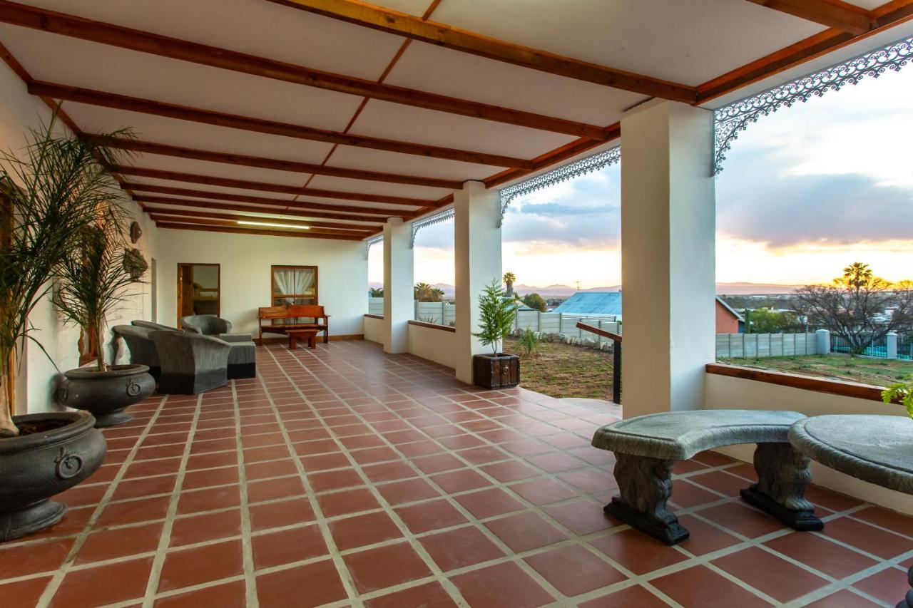 Ravenscliff White House Villa Oudtshoorn Bagian luar foto