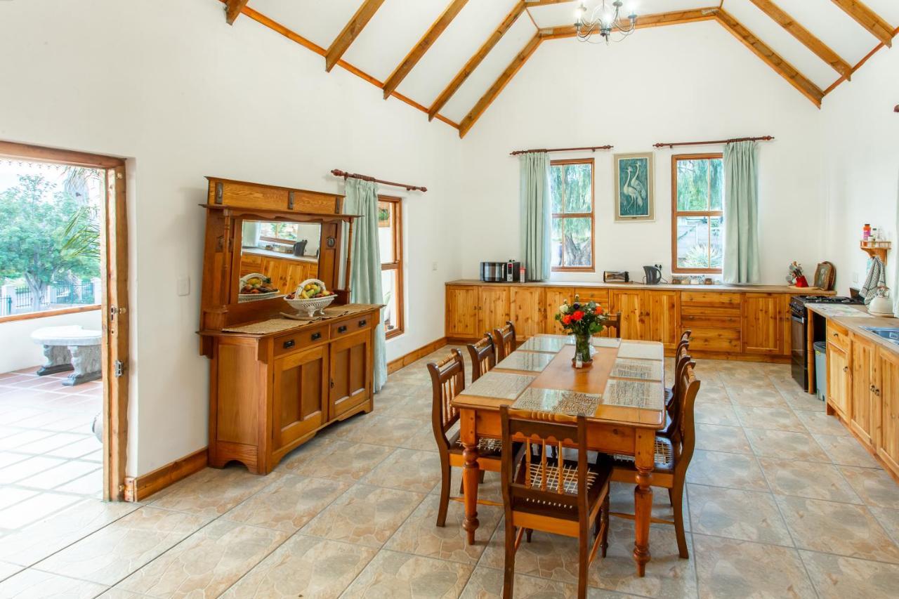 Ravenscliff White House Villa Oudtshoorn Bagian luar foto