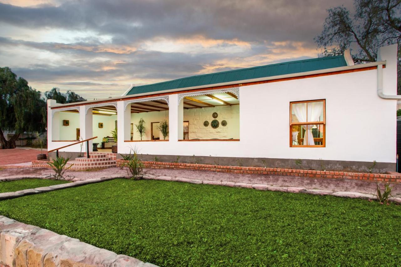Ravenscliff White House Villa Oudtshoorn Bagian luar foto