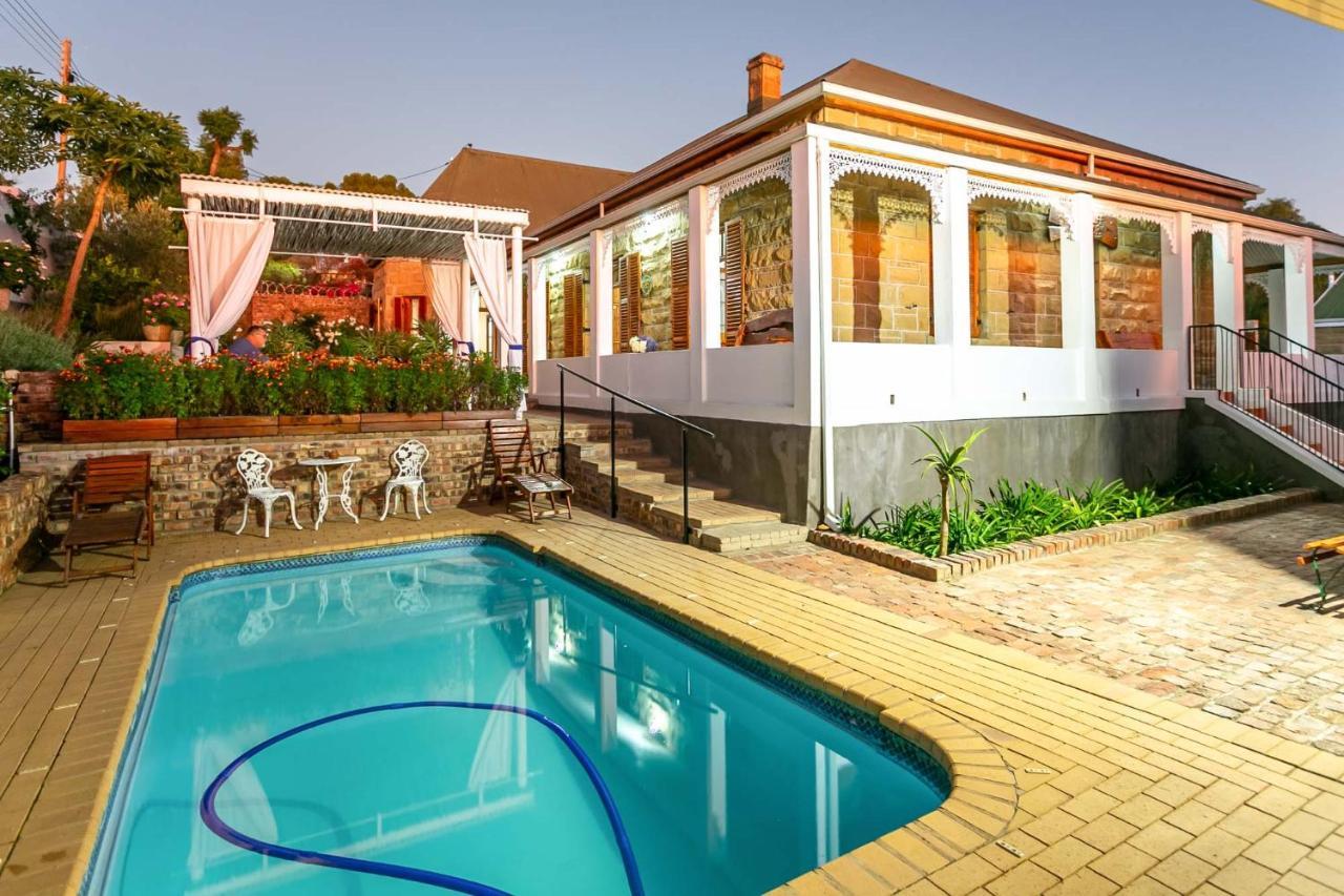 Ravenscliff White House Villa Oudtshoorn Bagian luar foto